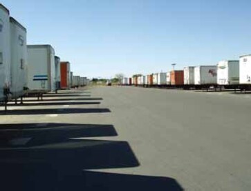 More Photos Of 11751 Alameda Ave, Socorro Distribution For Lease