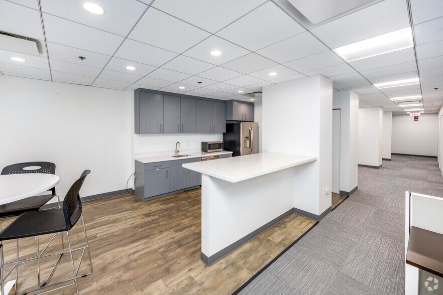 More Photos Of 1101 14th St NW, Washington Office For Lease