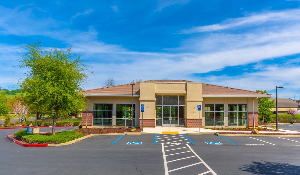 More Photos Of 4939 Hillsdale Cir, El Dorado Hills Medical For Lease