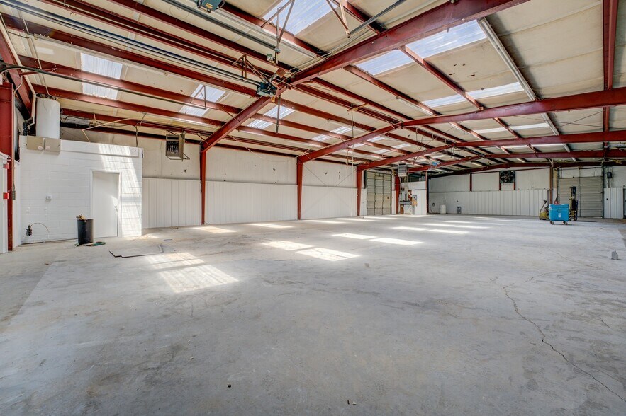 More Photos Of 1580 Collins Blvd, Austell Warehouse For Sale
