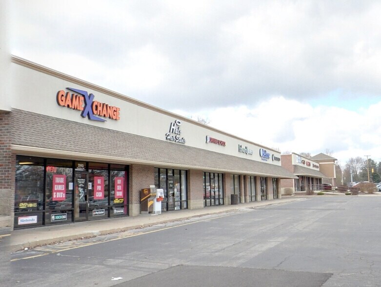 Primary Photo Of 135-255 Sheridan Rd, Noblesville Unknown For Lease
