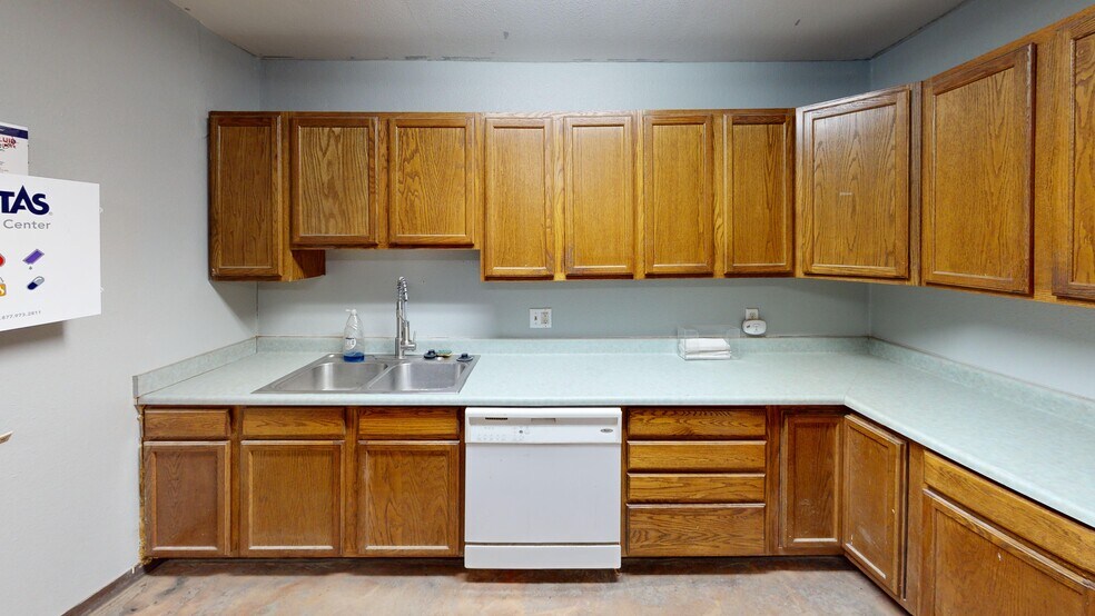 More Photos Of 97 N Fabrication Dr, Pueblo Warehouse For Lease