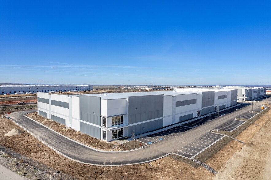 More Photos Of 7075 S Eisenman Rd, Boise Unknown For Lease