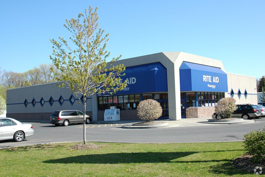 More Photos Of 1863 Central Ave, Albany Freestanding For Lease