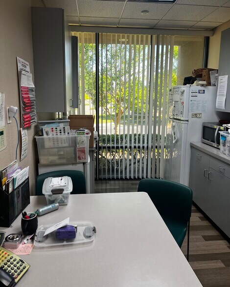 More Photos Of 1603 Eureka Rd, Roseville Medical For Sale