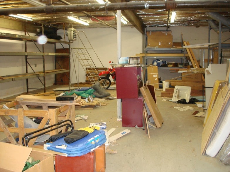 More Photos Of 26 Fitch St, Norwalk Warehouse For Lease