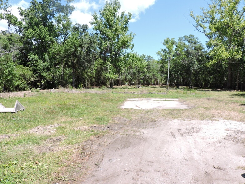 More Photos Of 3713 Cedar Point Rd, Jacksonville Land For Sale