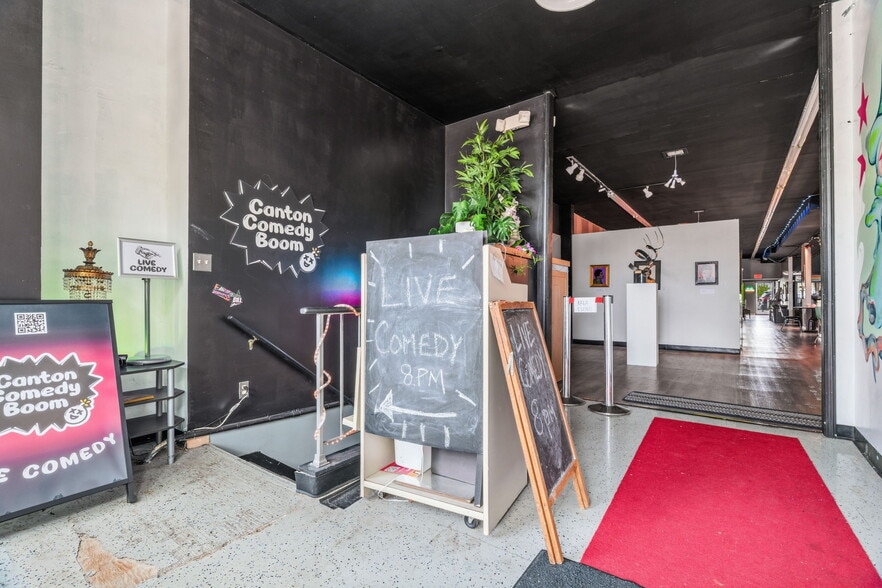 More Photos Of 324 Cleveland Ave, Canton Office For Sale