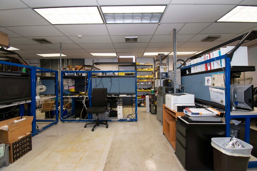 More Photos Of 940 Eddystone Ave, Eddystone Warehouse For Sale