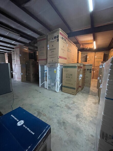 More Photos Of 2371 S McCall Rd, Englewood Freestanding For Sale