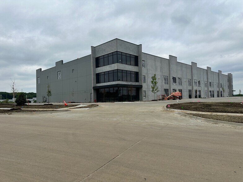 Primary Photo Of 6001 Thornton Ave, Des Moines Industrial For Sale