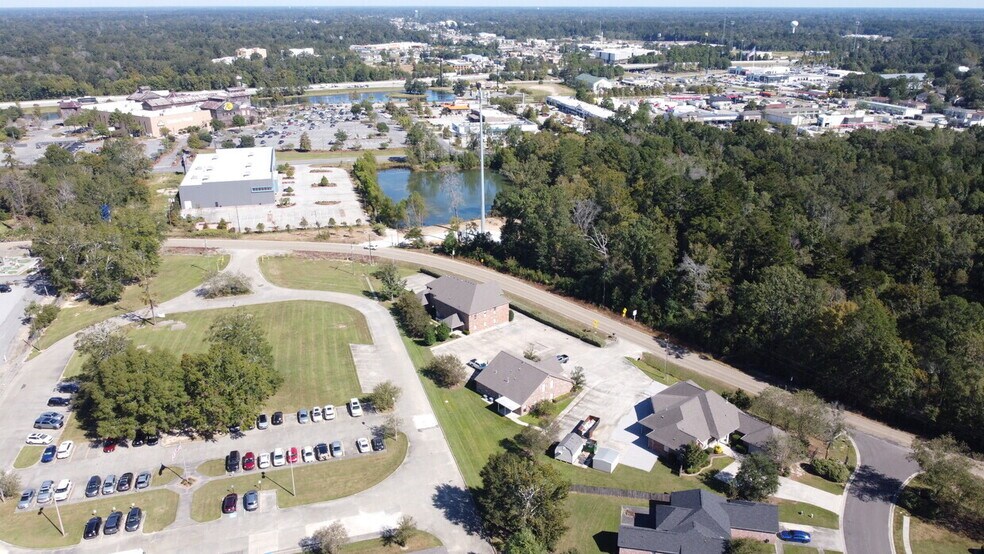 More Photos Of , Denham Springs Office For Sale