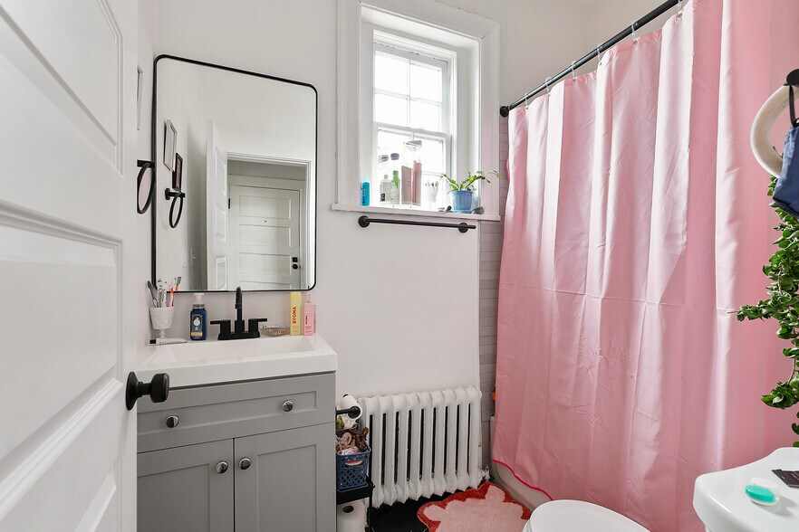 More Photos Of 111 N Foushee St, Richmond Apartments For Sale