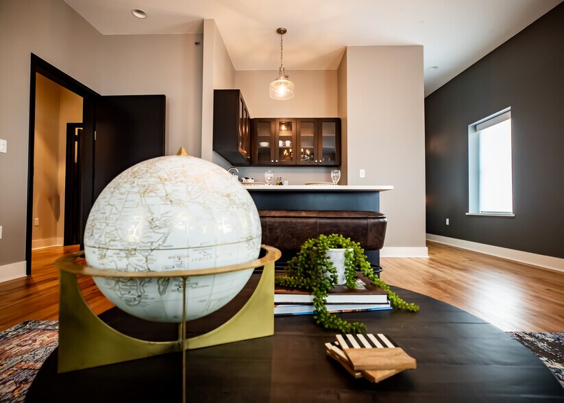 More Photos Of 315 S Trenton Ave, Tulsa Office For Lease