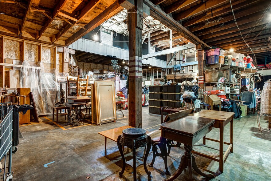 More Photos Of 4916 Shaw Ave, Saint Louis Warehouse For Lease