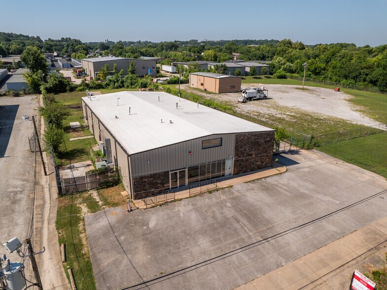 Primary Photo Of 535 W Poplar St, Fayetteville Warehouse For Lease