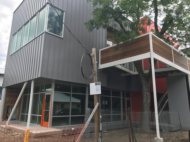 Primary Photo Of 1632 S 1st St, Austin Office For Lease