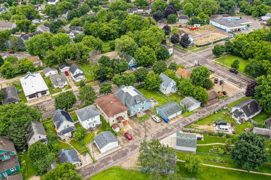More Photos Of 1271 7th St W, Saint Paul Apartments For Sale