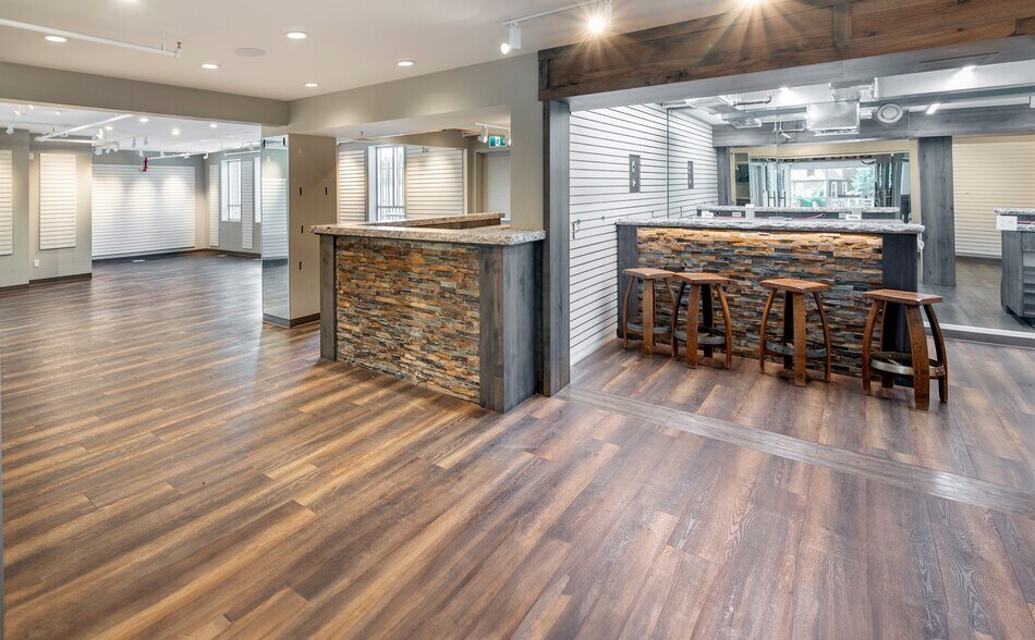 More Photos Of 1015 11 St SE, Calgary Storefront Retail Office For Lease