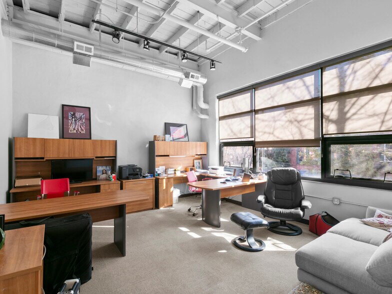 More Photos Of 19 Rankin Ave, Asheville Loft Creative Space For Sale