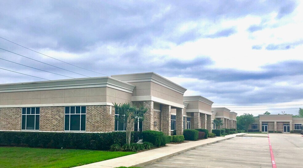 More Photos Of 16000 Park Ten Pl, Houston Office For Sale