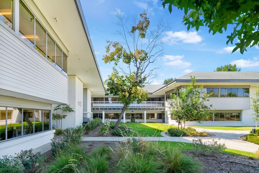 More Photos Of 5500 Ming Ave, Bakersfield Medical For Lease