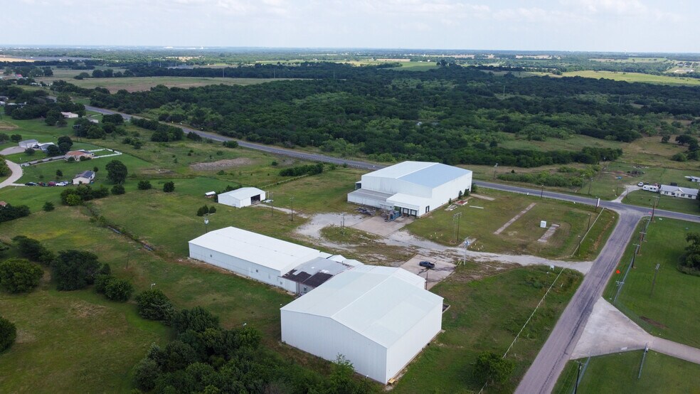 More Photos Of 72 Gibbons Rd, Sherman Refrigeration Cold Storage For Lease