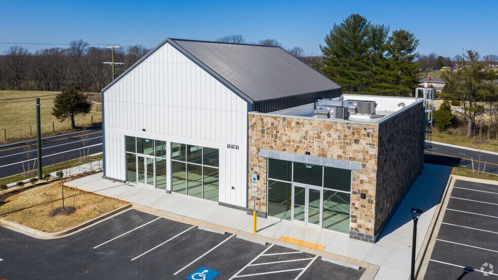 More Photos Of 12165 Clarksville Pike, Clarksville Unknown For Lease