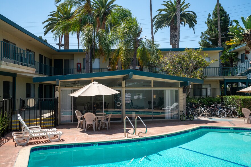 More Photos Of 3929 W 242nd St, Torrance Apartments For Sale
