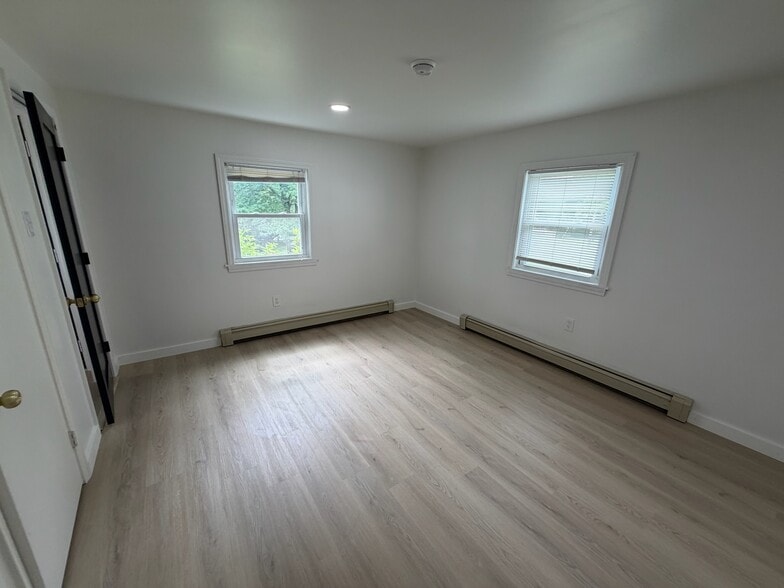 More Photos Of 177 Rockingham Rd, Auburn Apartments For Sale