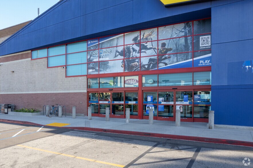 More Photos Of 3851 Overland Ave, Culver City Unknown For Lease