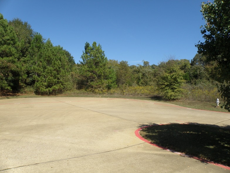 More Photos Of 3315 S Loop 256, Palestine Land For Sale