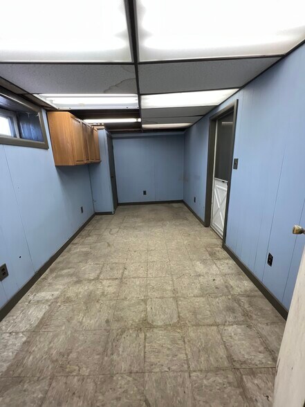 More Photos Of 44 Brooklyn Ave, Massapequa Warehouse For Sale