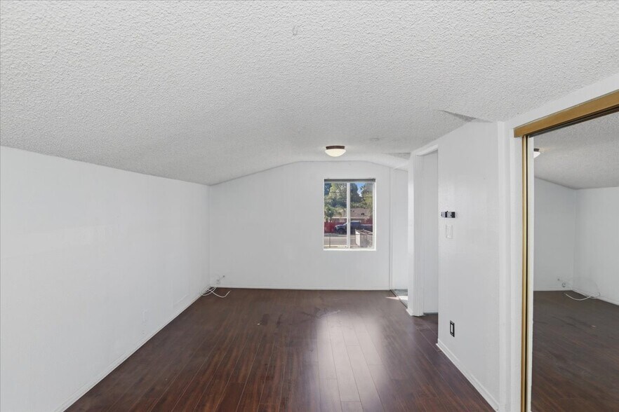 More Photos Of 4266 Walnut Ave, Chino Specialty For Sale