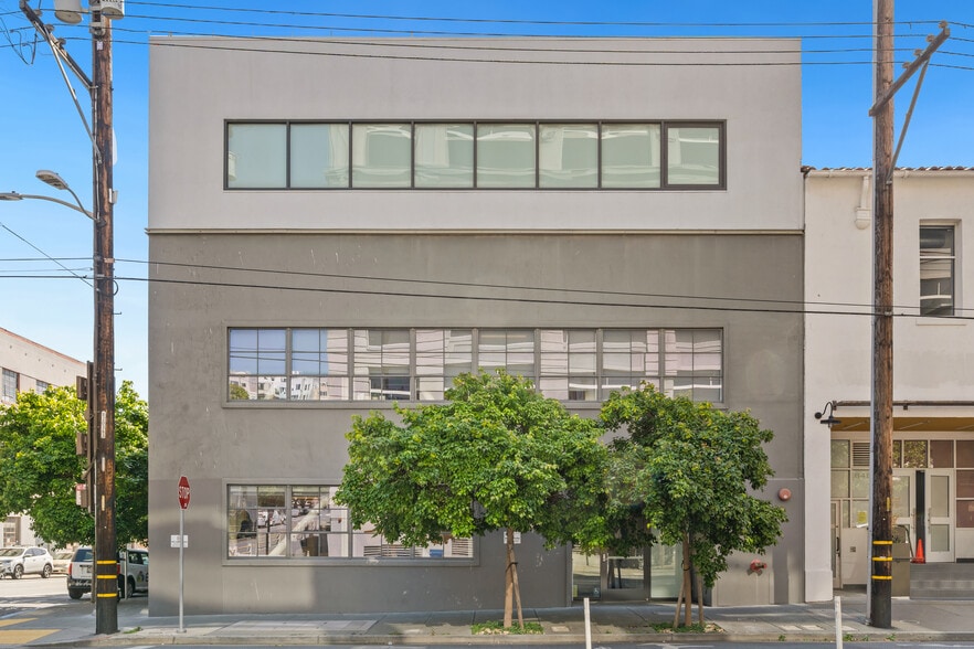 More Photos Of 850 Battery St, San Francisco Office For Lease