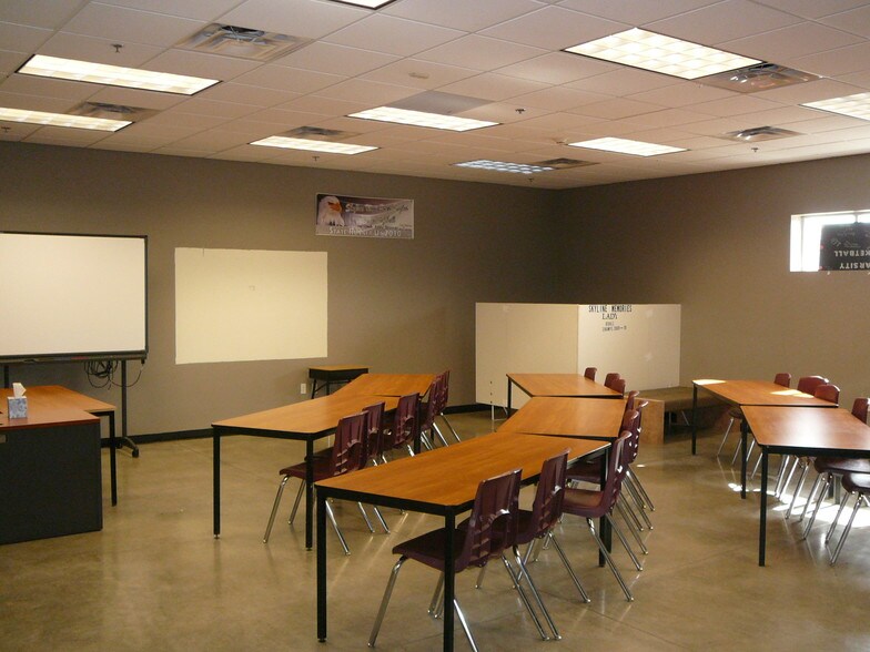 More Photos Of 17667 N 91st Ave, Peoria Schools For Sale