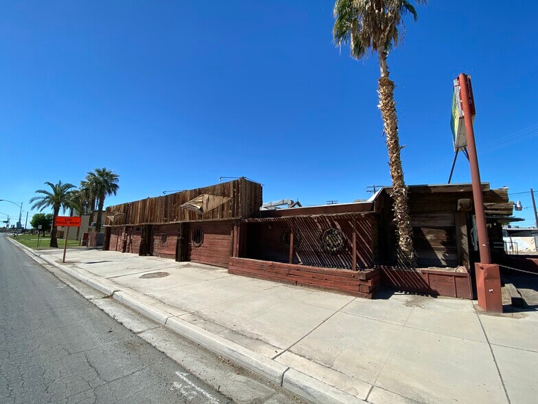 More Photos Of 621 S Brawley Ave, Brawley Restaurant For Sale