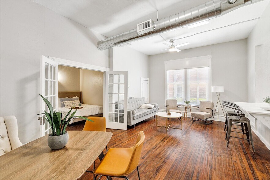 More Photos Of 4630 Junius St, Dallas Multifamily For Sale