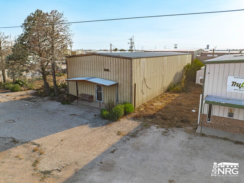 More Photos Of 4704 S County Road 1310, Odessa Warehouse For Sale