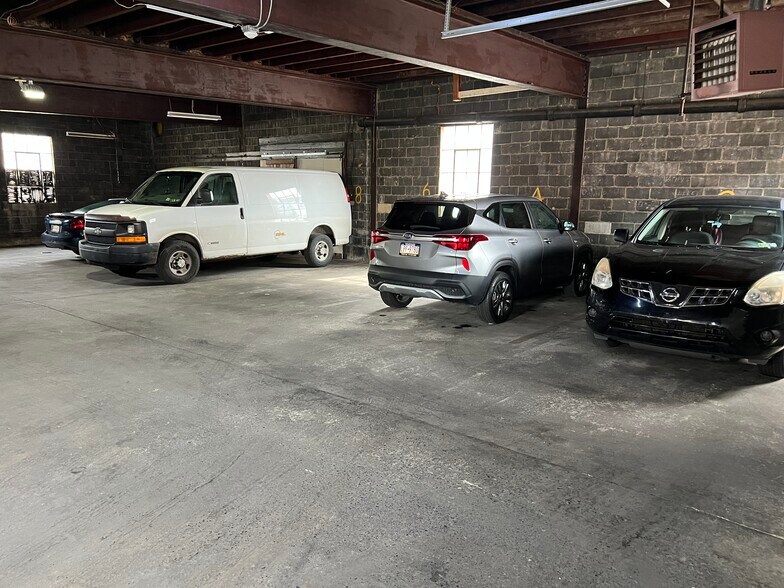 More Photos Of 665-667 W Market St, York Storefront Retail Residential For Sale