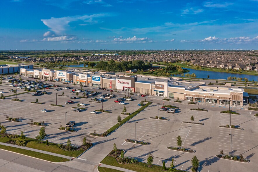 More Photos Of NEC W Grand Pky S & W Airport Blvd, Richmond Unknown For Lease