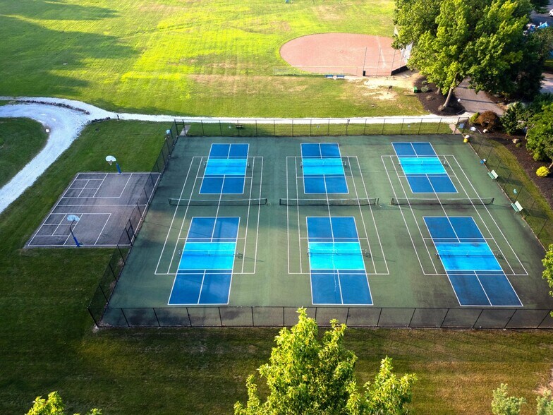 More Photos Of 750 White Pond Dr, Akron Health Club For Sale