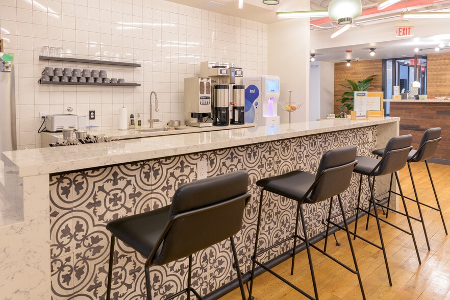 More Photos Of 350 Lincoln Rd, Miami Beach Coworking Space