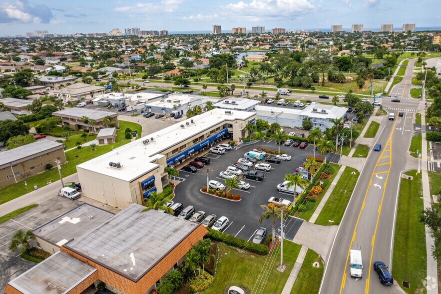 More Photos Of 547-575 E Elkcam Cir, Marco Island Storefront Retail Office For Lease