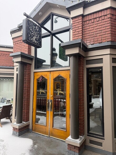 More Photos Of 100 N Main St, Breckenridge General Retail For Sale