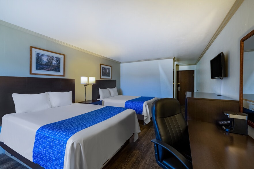 More Photos Of 102 Rogers Ln, Livingston Hotel For Sale