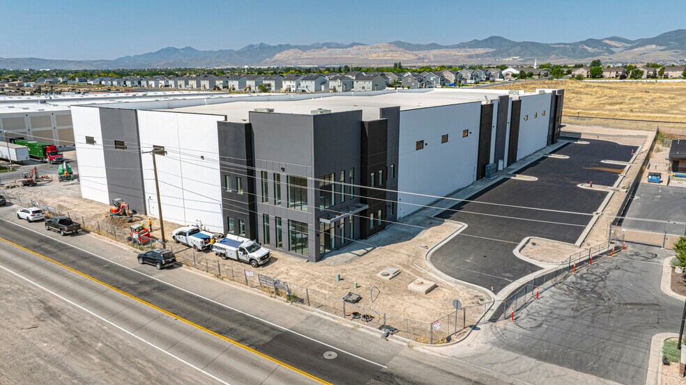 More Photos Of 7352 S Airport Rd, West Jordan Manufacturing For Lease