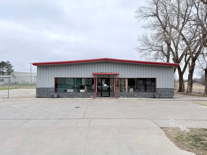 Primary Photo Of 911 W 1st St, Mcpherson Industrial For Sale