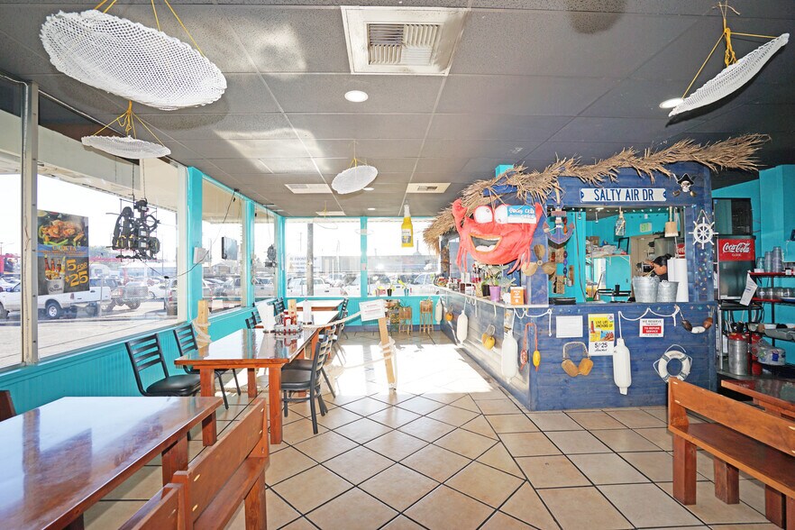 More Photos Of 306 S 1st St, Yakima Restaurant For Sale
