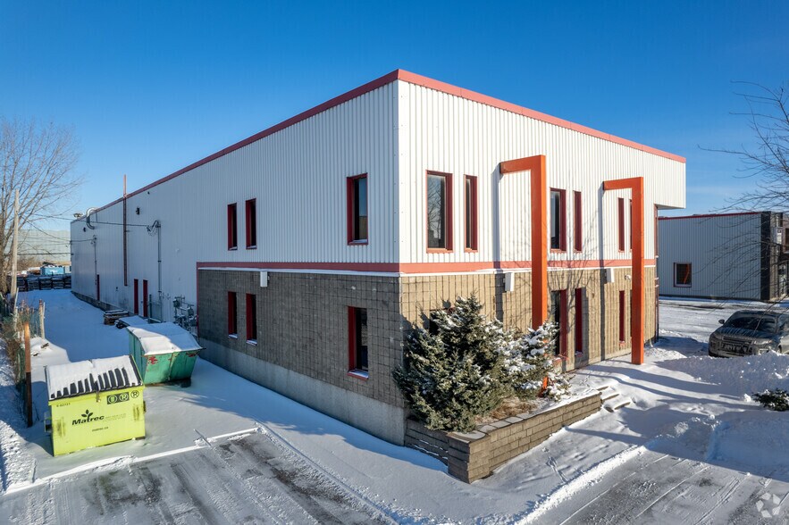 More Photos Of 605 Boul Guimond, Longueuil Warehouse For Sale